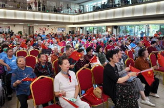 歡歌迎國(guó)慶，月滿映中秋 ▏燕達(dá)養(yǎng)護(hù)中心隆重舉辦雙節(jié)同慶文藝匯演活動(dòng)